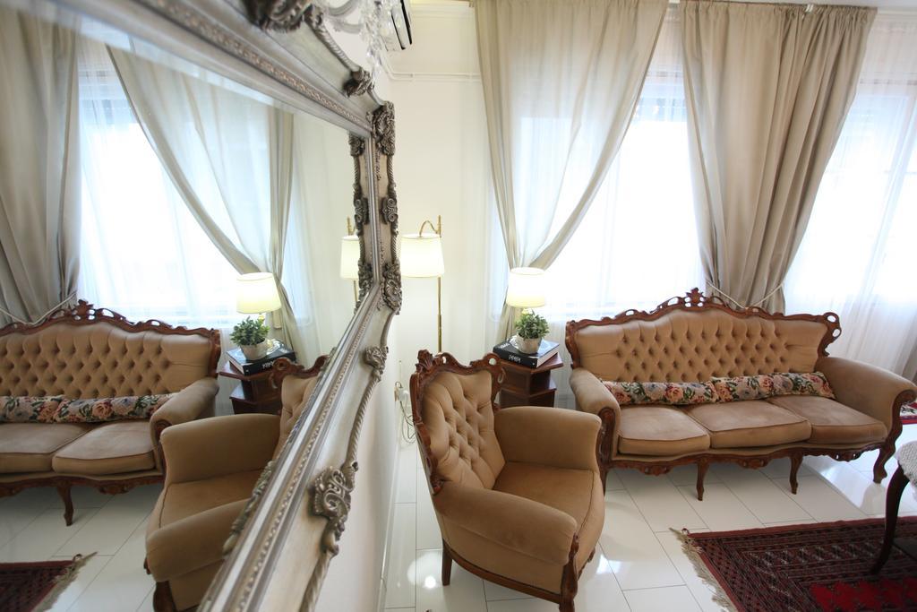 Apartman D.five Neo-baroque With Terrace