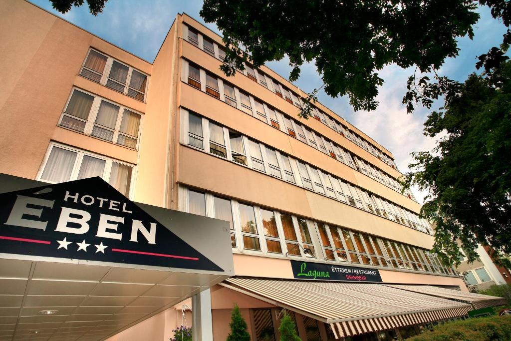 Eben 3*