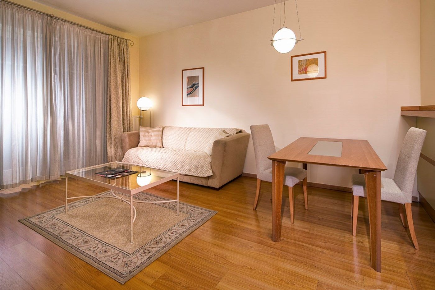 Hotel Mamaison Izabella 4*