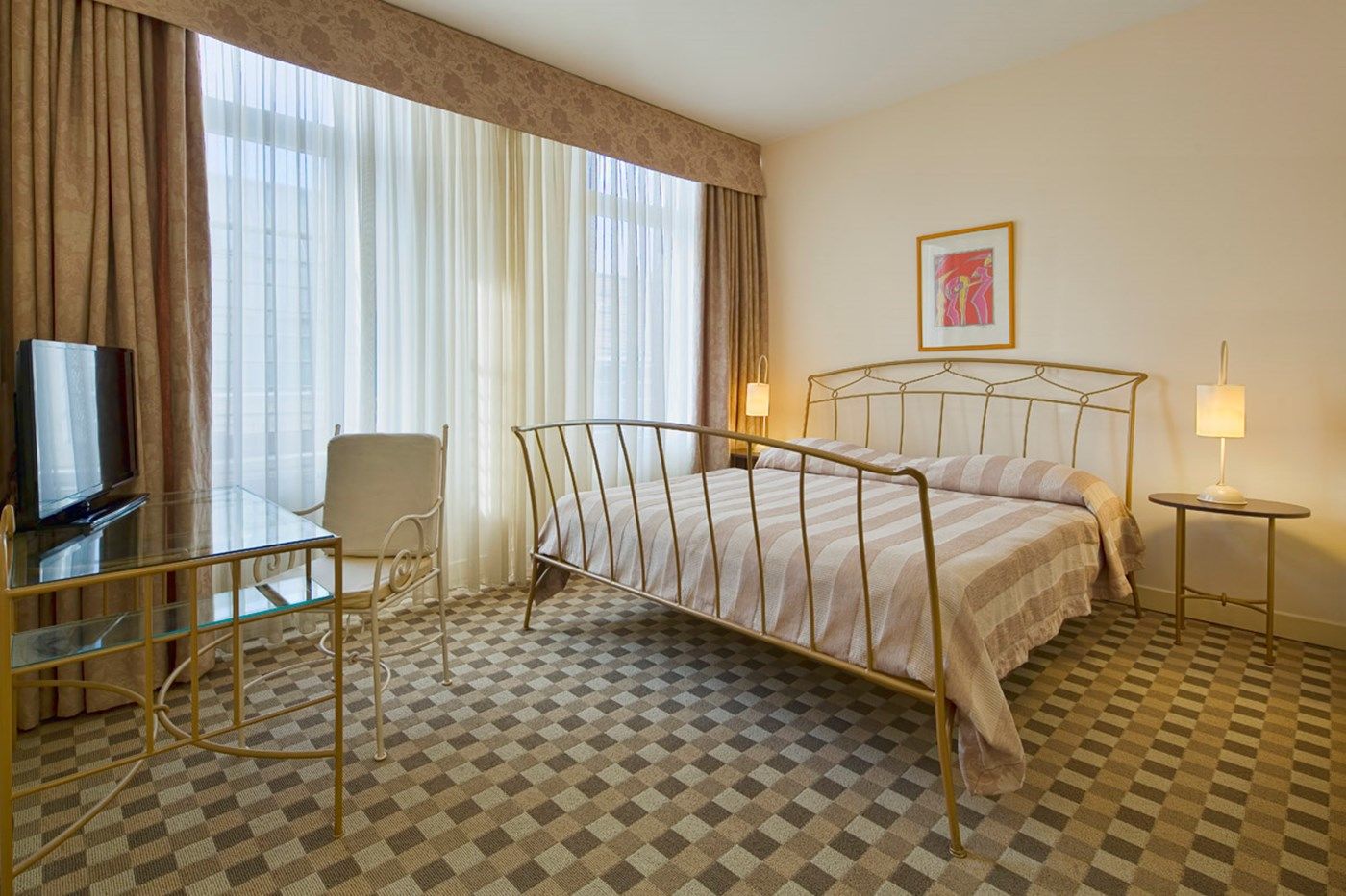 Hotel Mamaison Izabella 4*