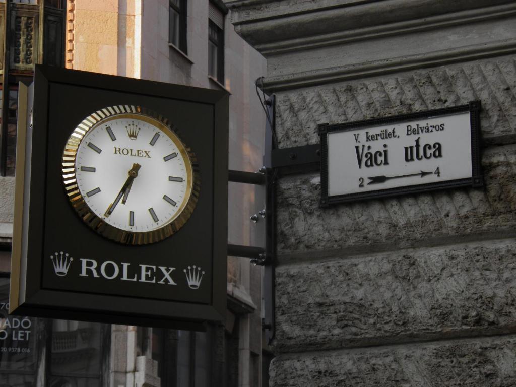 Vaci Point Deluxe * Budapest