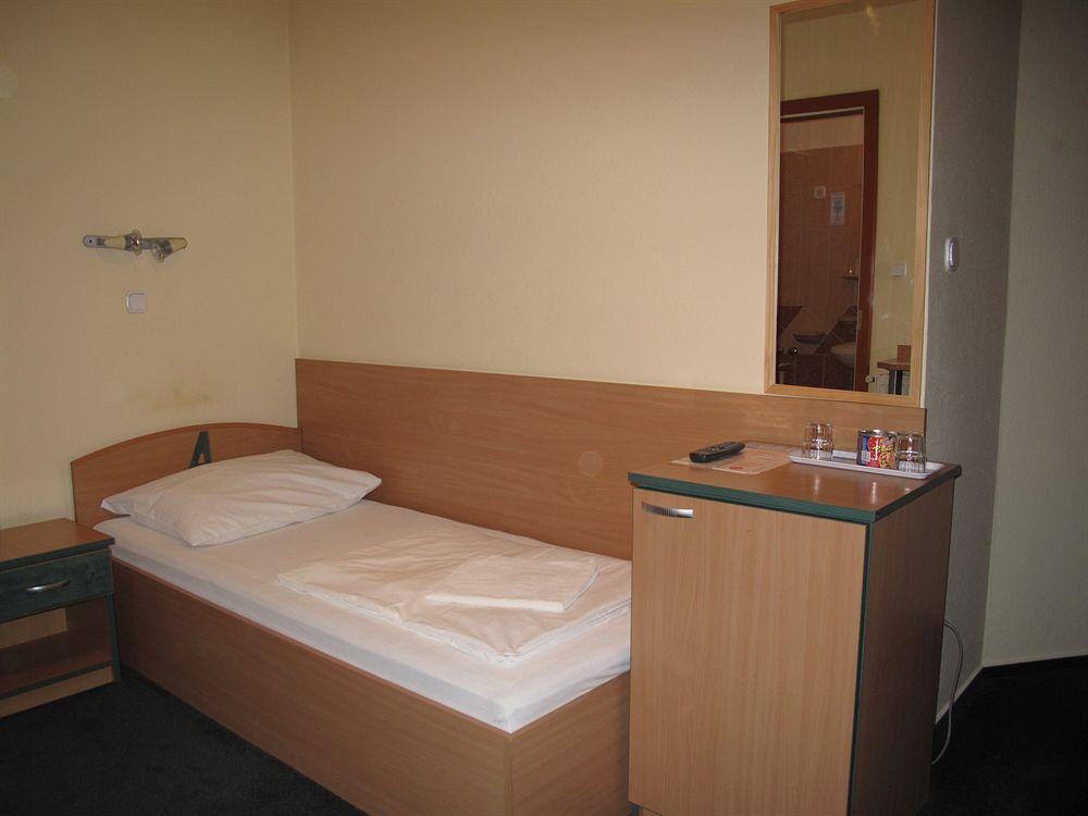 Bed and breakfast Alfréd Panzió 3*