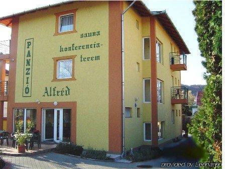 Bed and breakfast Alfréd Panzió