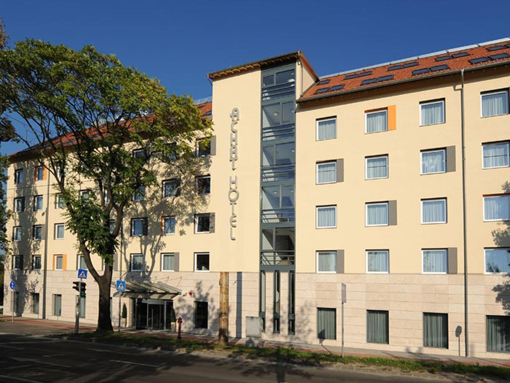 Achat Hotel 4*