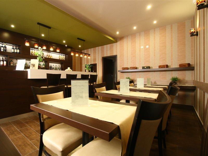 Hotel 21 And Budapest