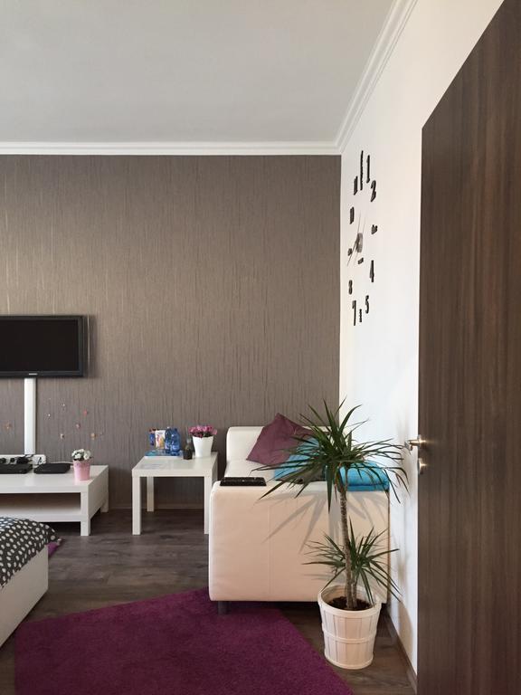 Lägenhet Rona Apartman *