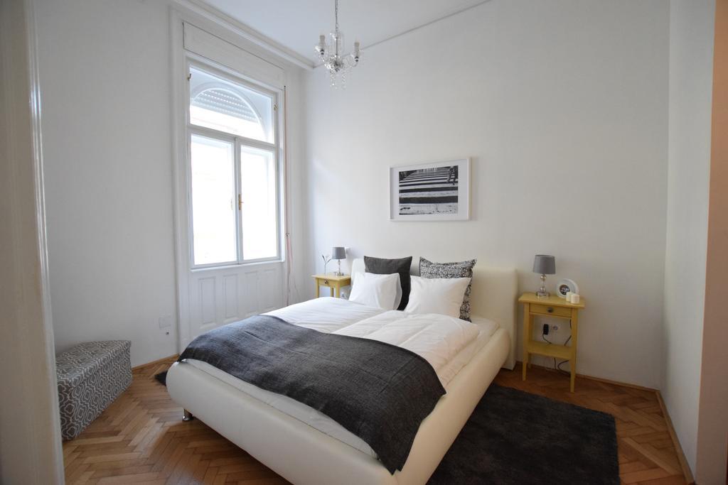 Standard By Hi5-rozsa Street *