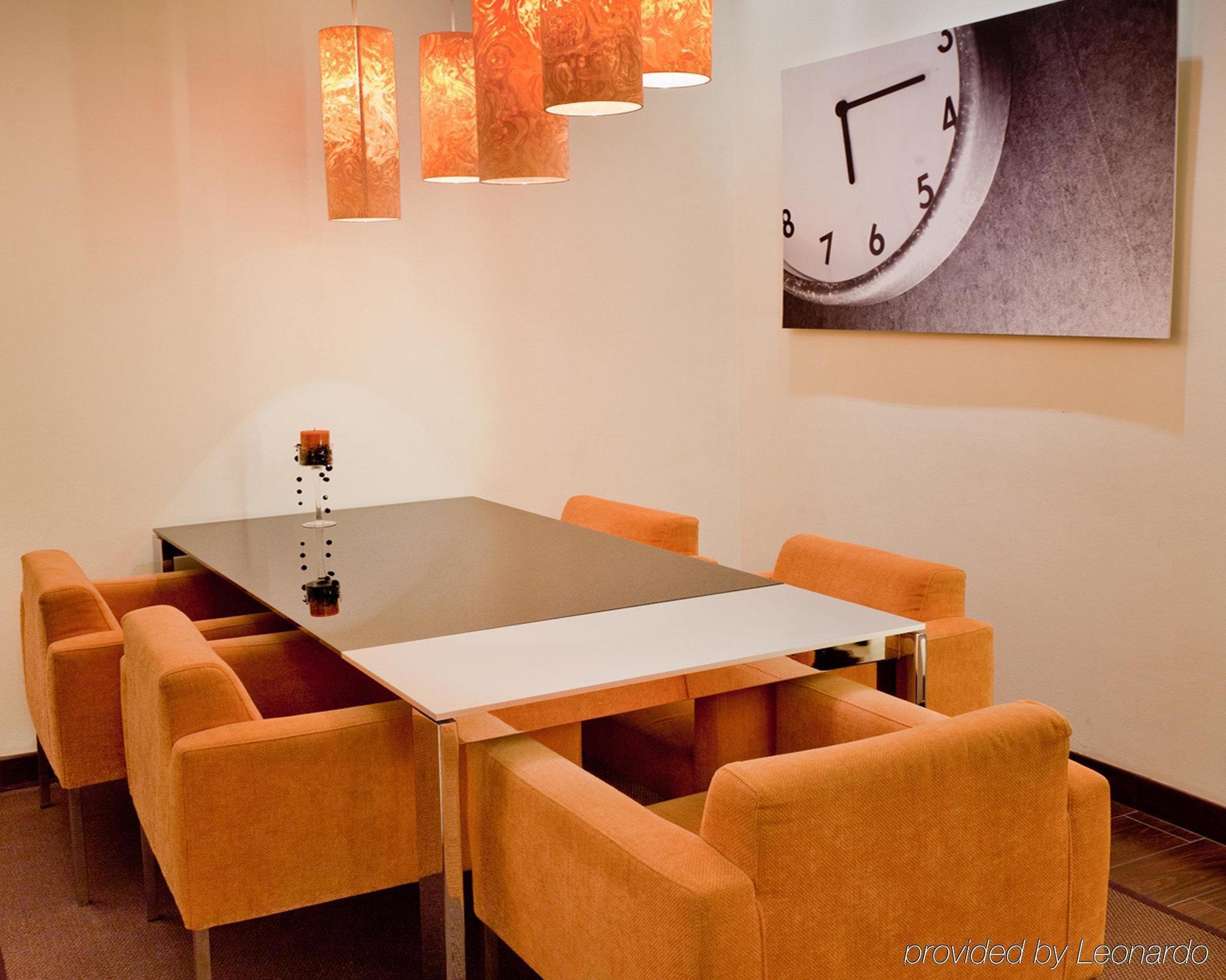 Ikonik Parlament 4* Budapest