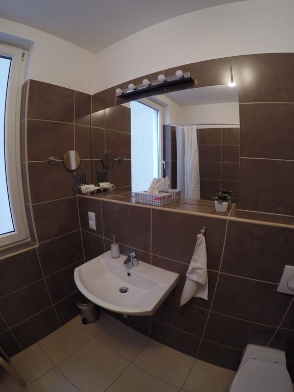 Corvin Lux Aparthotel