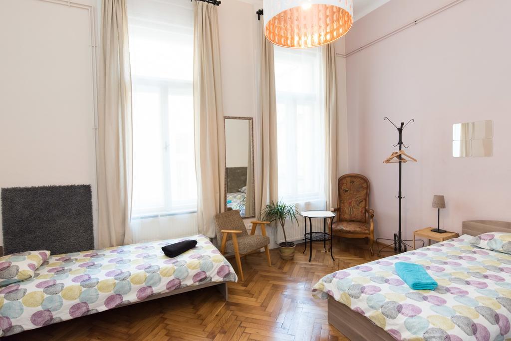 Downtown Oasis Hostel Budapest