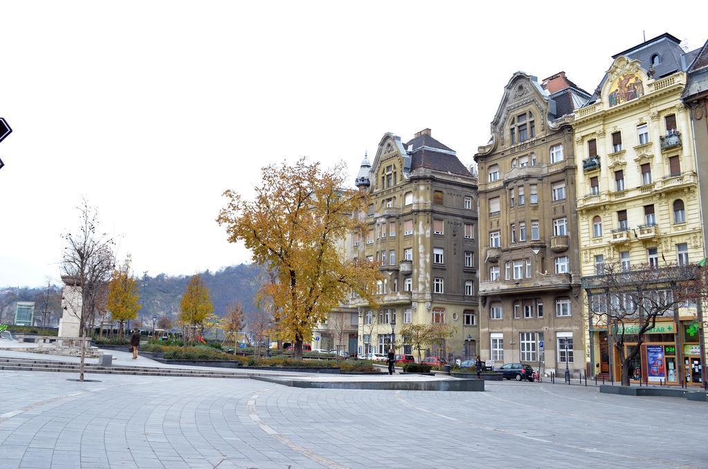 Market Vamhaz Koerut * Budapest
