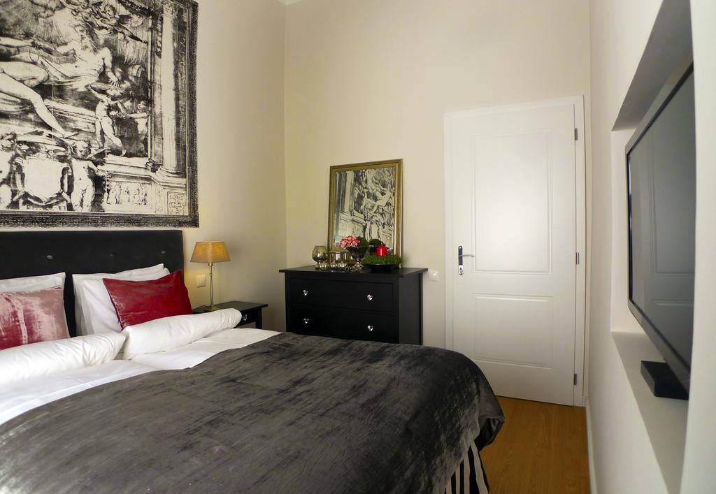 Apartment Golden Stars *