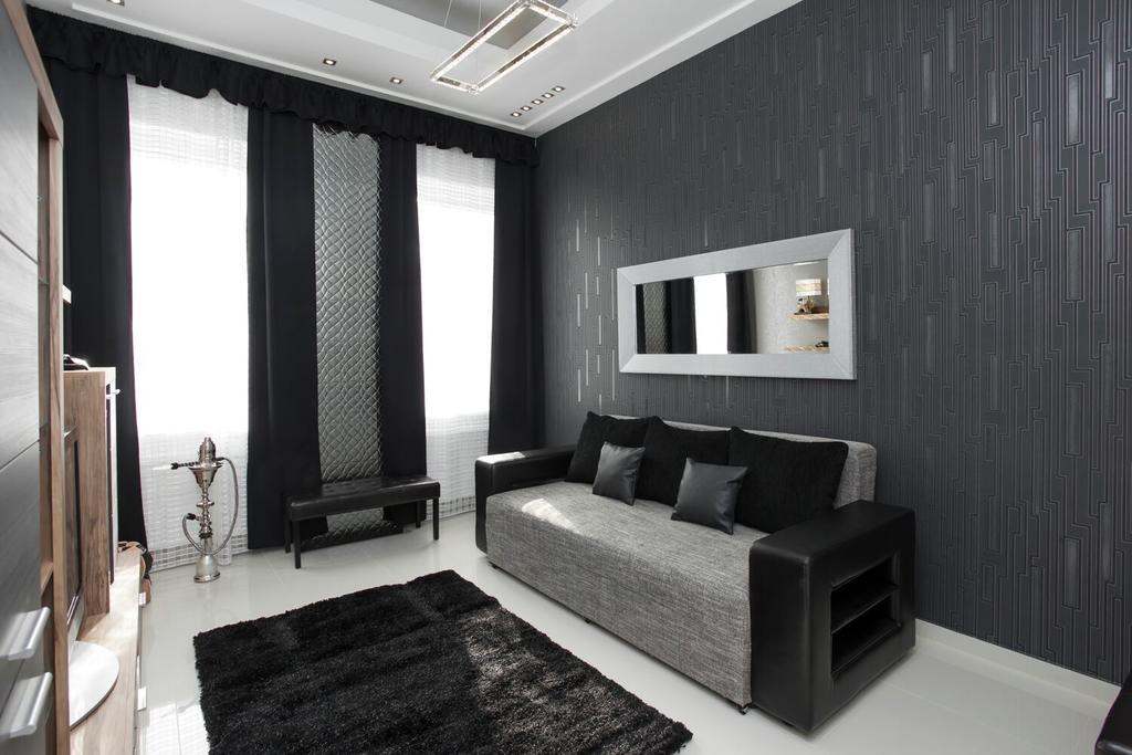 Silver Apartman