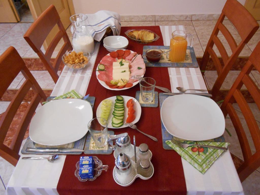 Aranyeso Vendeghaz Csorbai Pensionat 2*