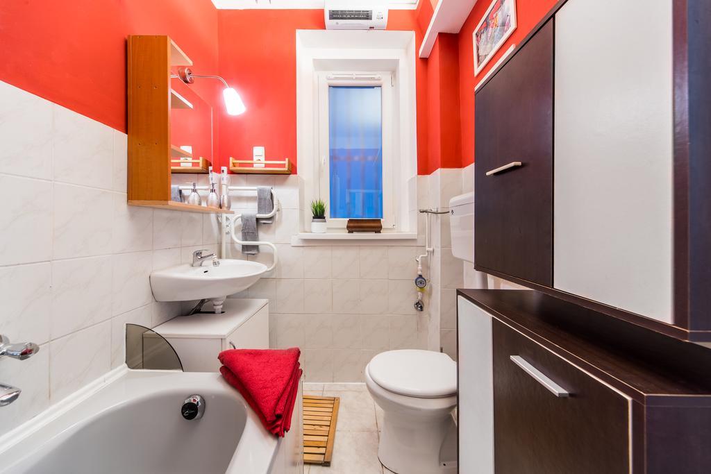 Perfect Apartment *