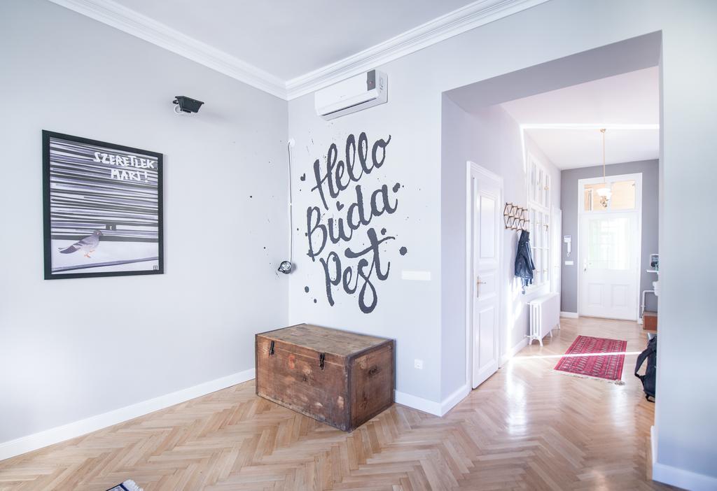Top Designer City Park Apartment *