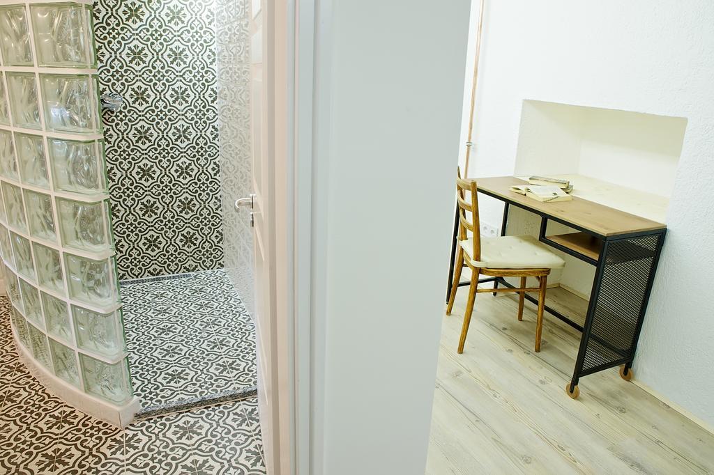 Unique Ping-pong Family Duplex In The Heart Of City Appartamento