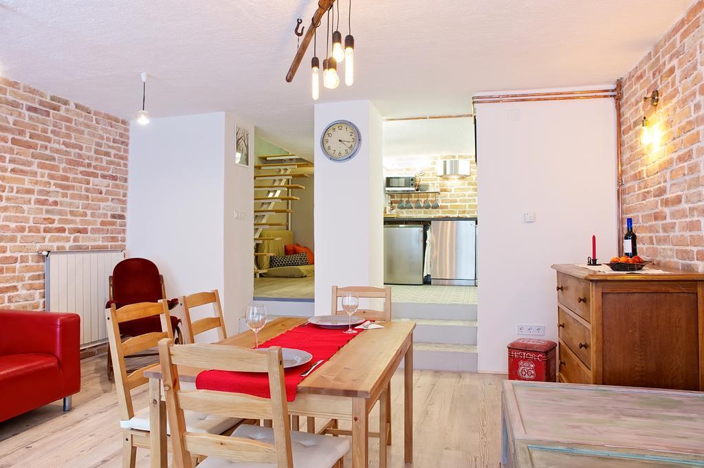Unique Ping-pong Family Duplex In The Heart Of City *