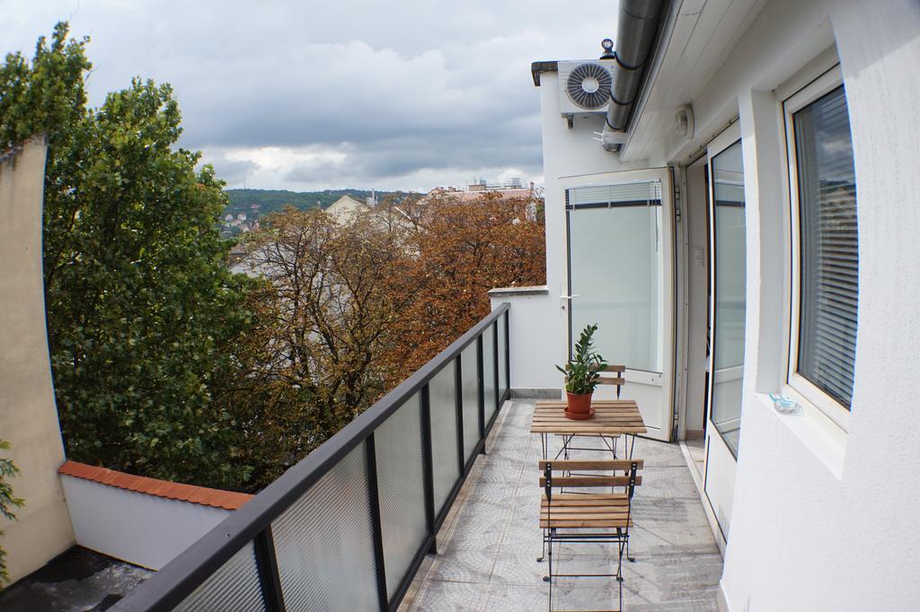 Nexus Wifi & Ac For Up To 22 * Budapest