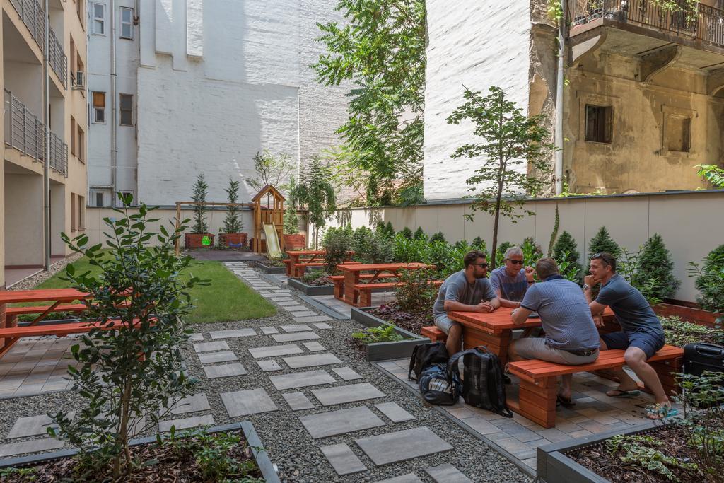 Corvin Plaza Apartamentos&suites Budapest