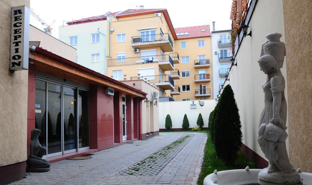 Hotel Chesscom 3*