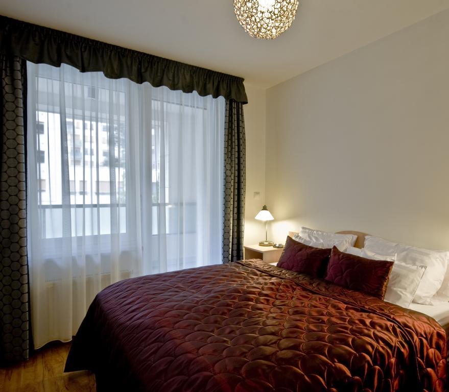 Corvin Lux Aparthotel 4*