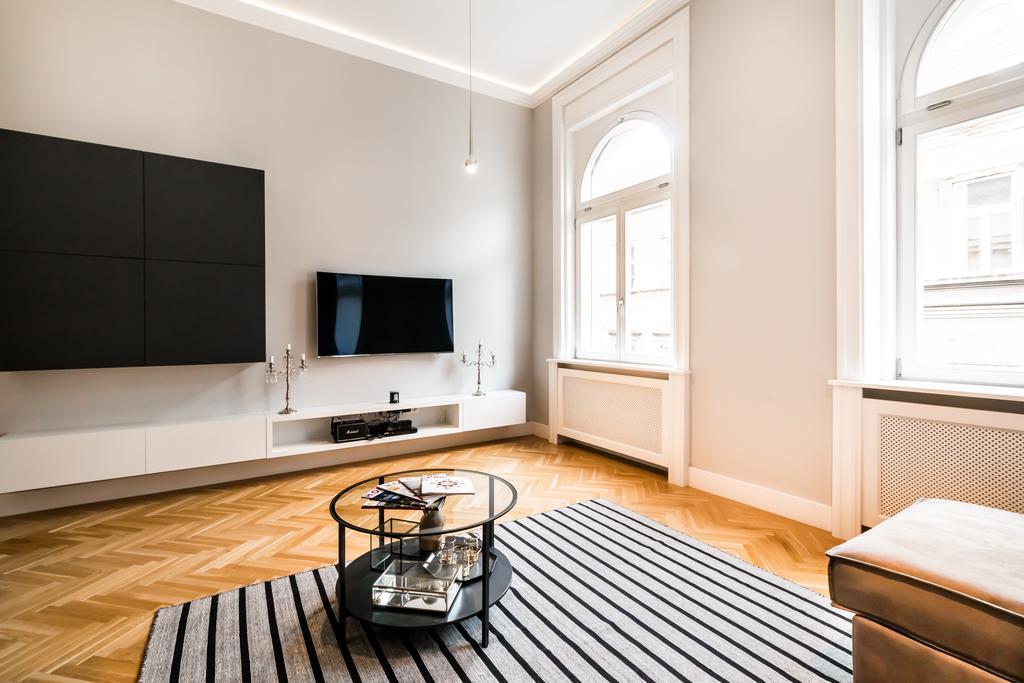 Bpr Opera Lux Treasure Apartment