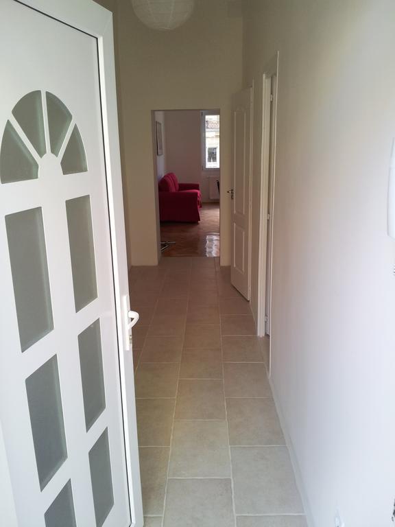 Anna 2 Bedrooms 2 Bathrooms 6 Bikes Budapest