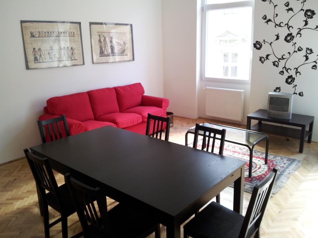 Apartment Anna 2 Bedrooms 2 Bathrooms 6 Bikes