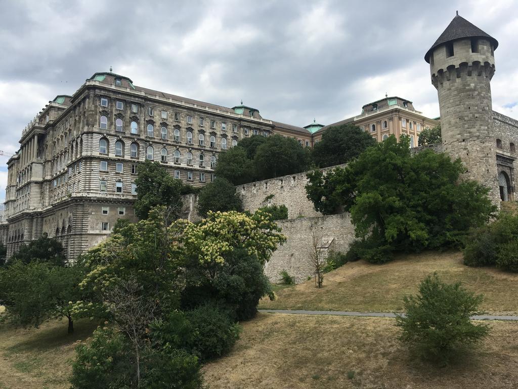 Castel View