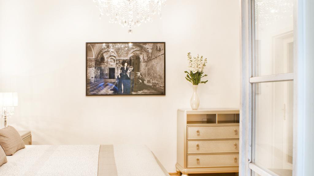 Milford Apartahotel 4*