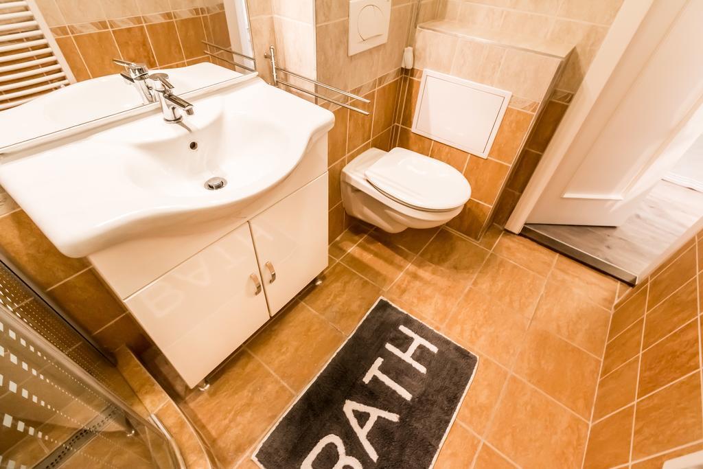 Apartament Mile's *
