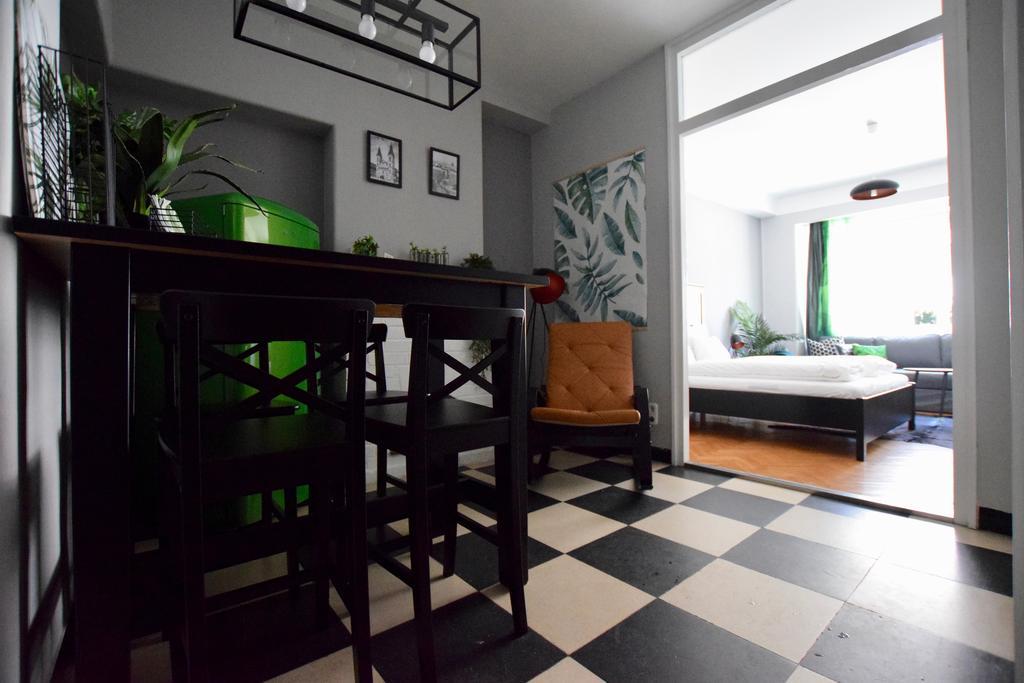 Standard By Hi5 - Régiposta 13 * Budapest