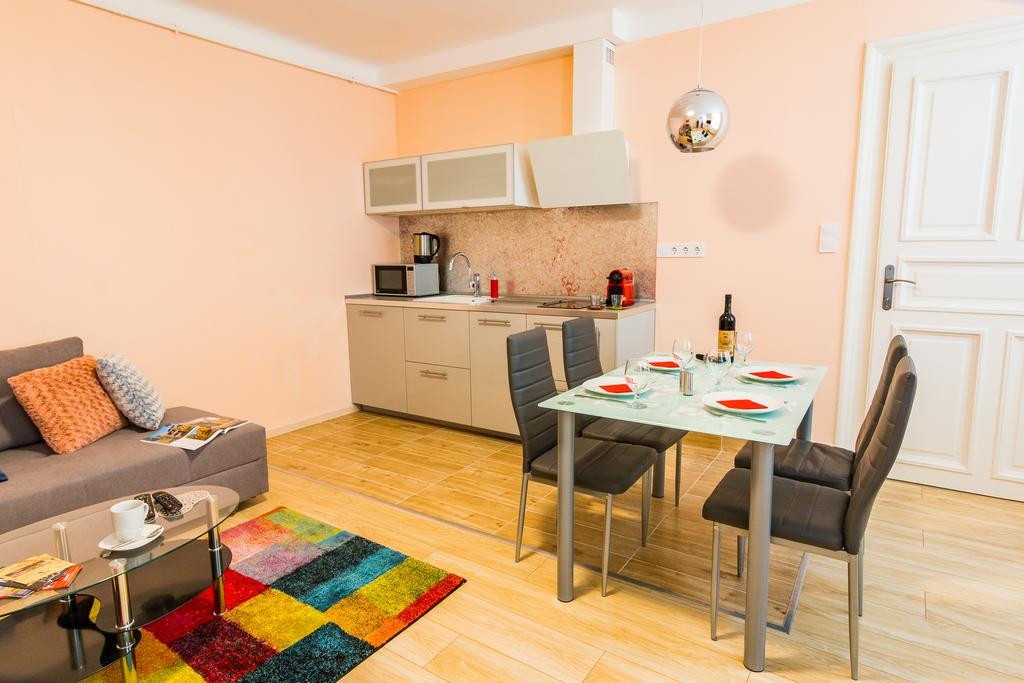 Titaru House In The Center Of Budapest