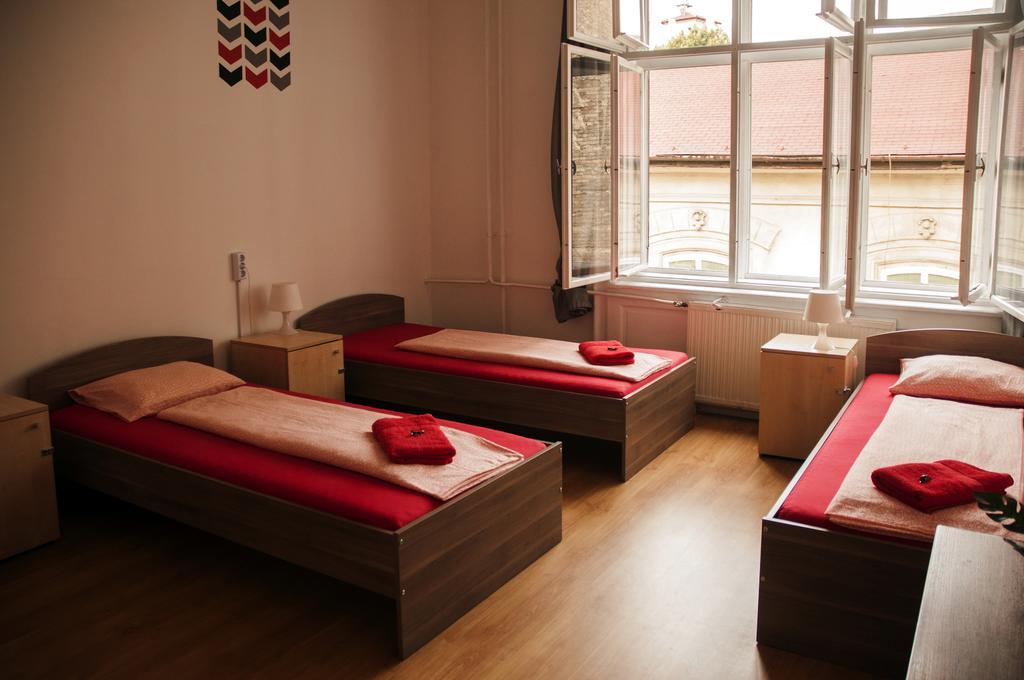 2night Hostal