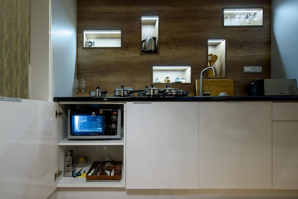 Karoly Corner Residences *