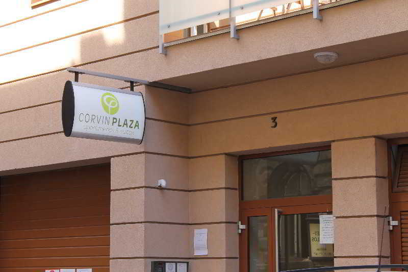 Apartahotel Corvin Plaza Apartamentos&suites