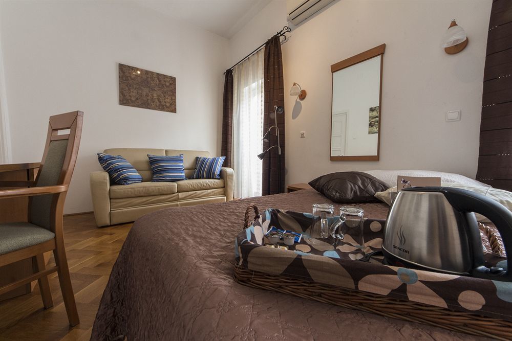 Butterfly Danube Bed & Breakfast 3*