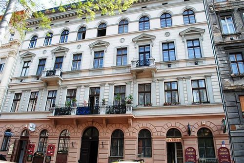 Silver Center Hotel 3*