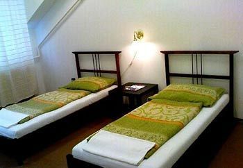 Hostel Zrinyi