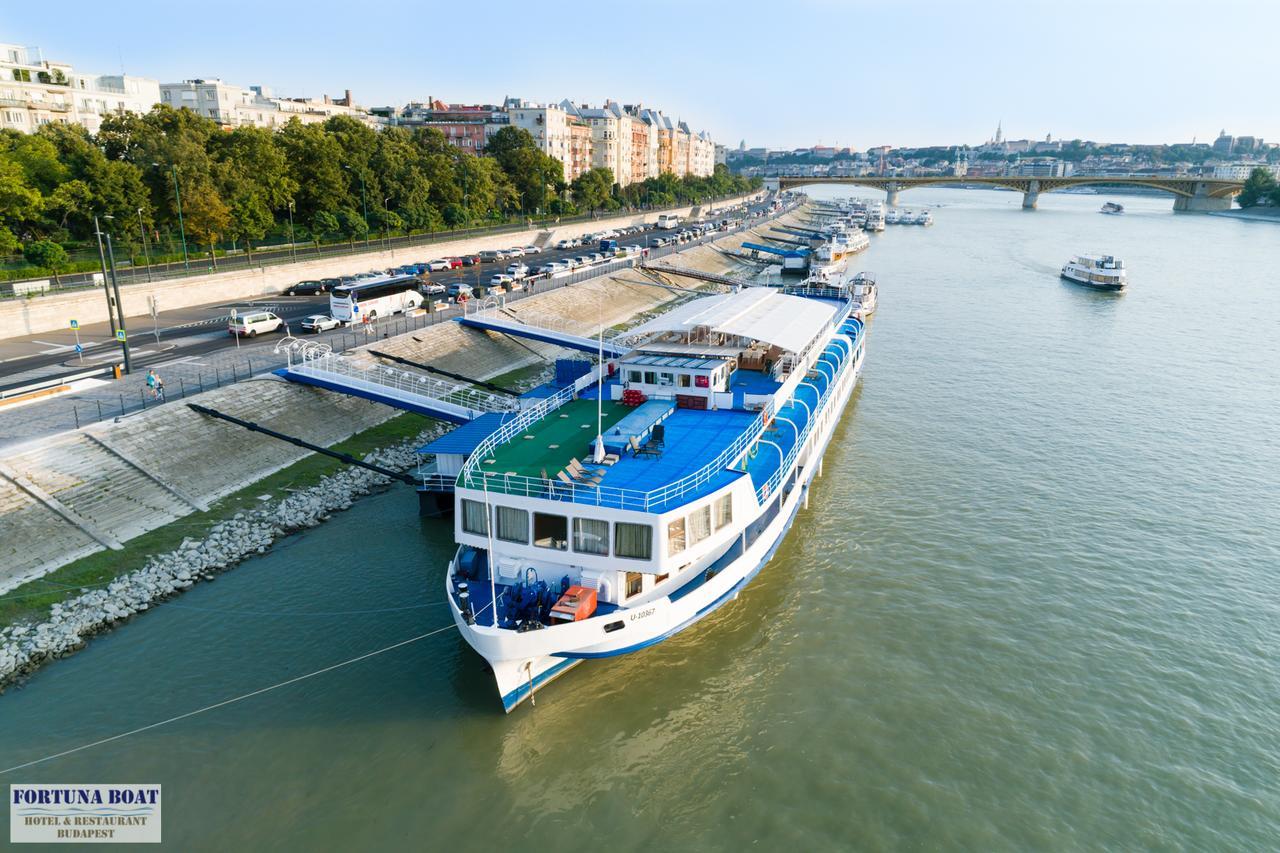 Fortuna Boat Botel