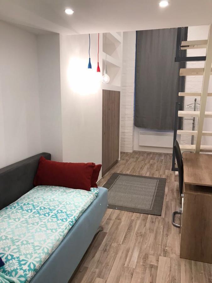 The Whistling Rabbi Apartman