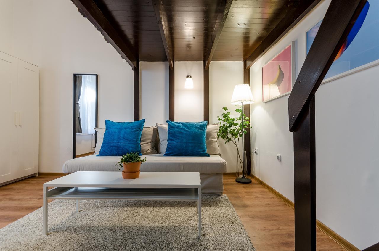 Mango Central Apartments *