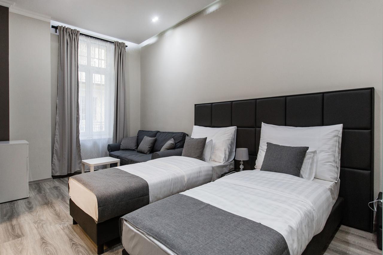 A Golden Star Modern Luxury And * Budapest