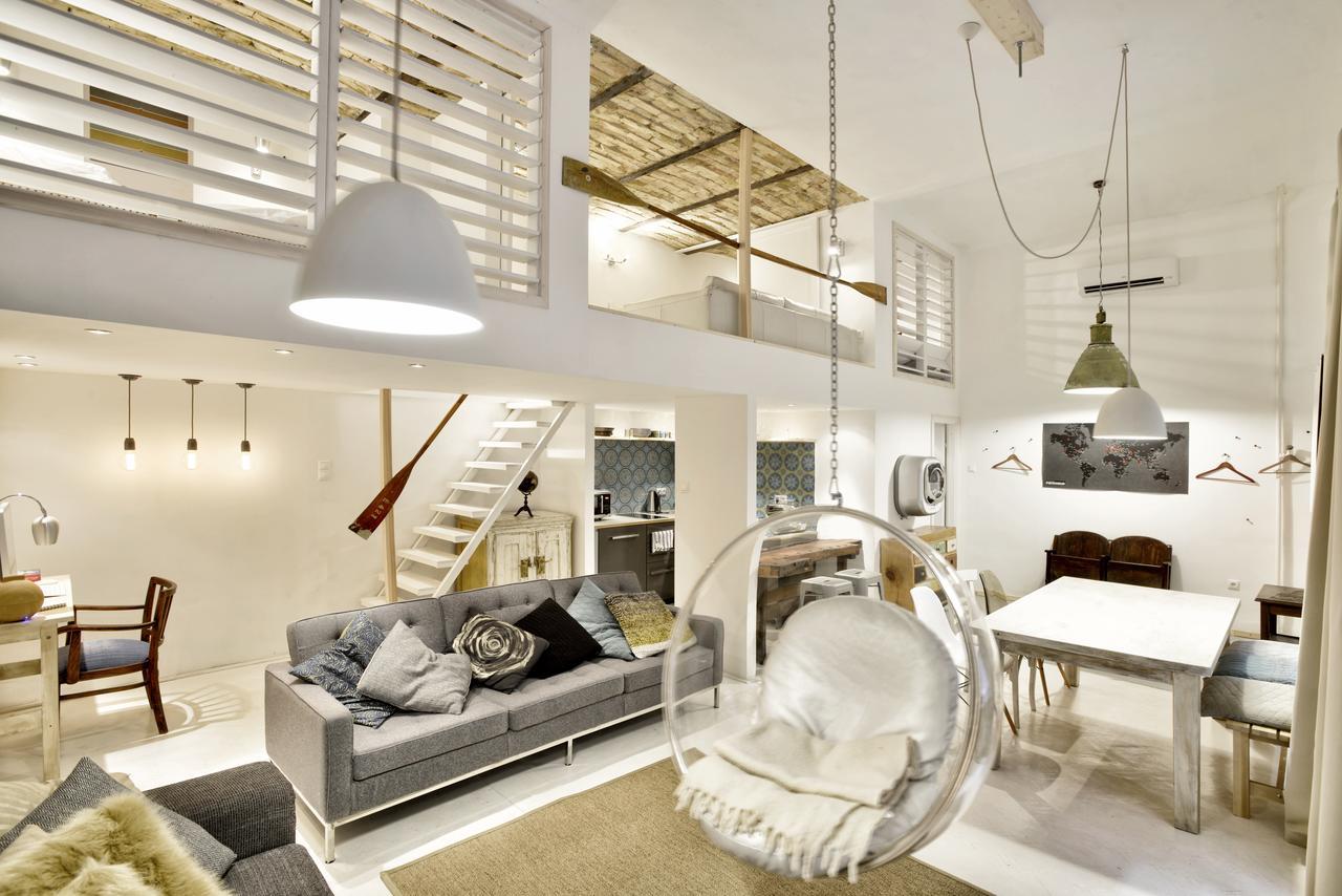 Designer - A10 Apartment *