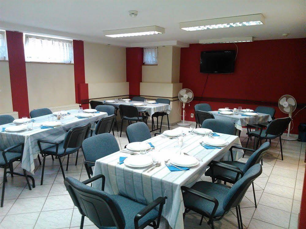 Alfréd Panzió Bed and breakfast 3*