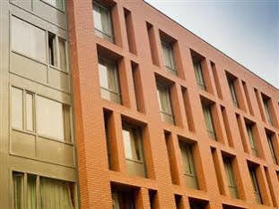 Corvin Hostal