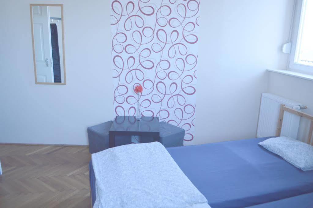 Artist Guest house *