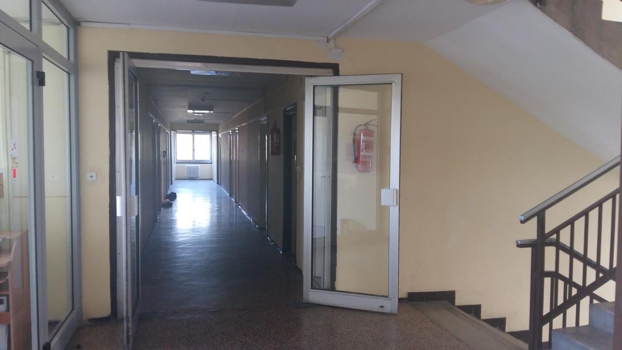 Mke Hostal *