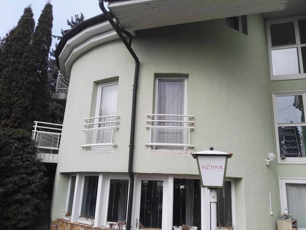 Arato * Budapešť